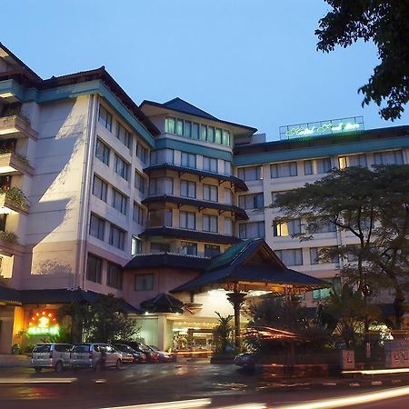 Kedaton Hotel Bandung Exteriér fotografie