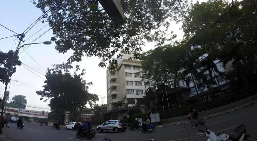 Kedaton Hotel Bandung Exteriér fotografie